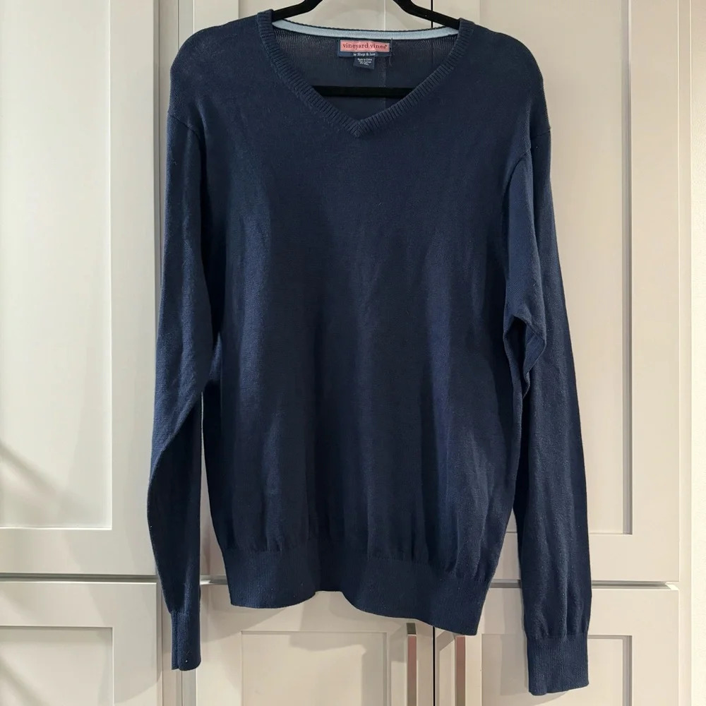 Vineyard Vines Navy V-Neck Sweater Medium